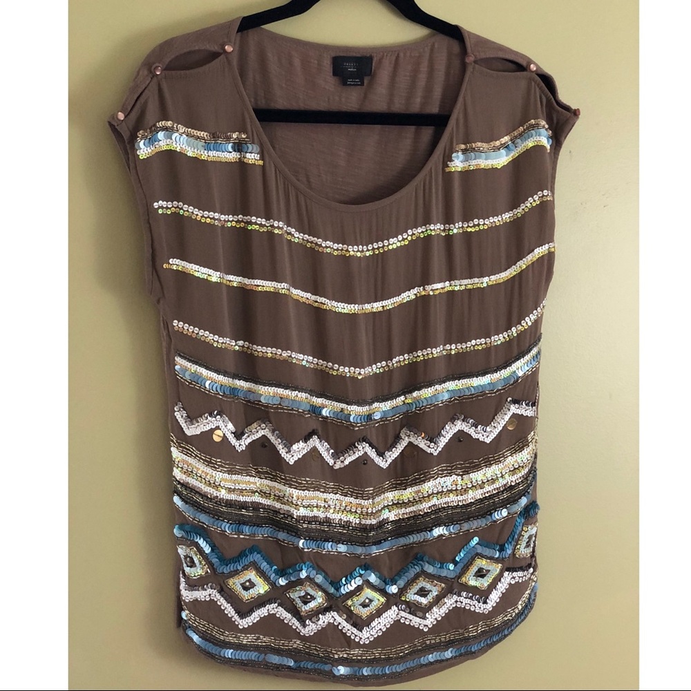 Deletta medium embellished blouse